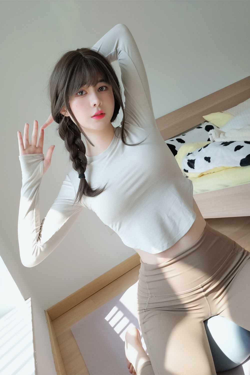 作品：眼酱大魔王w 瑜伽服预览图 2