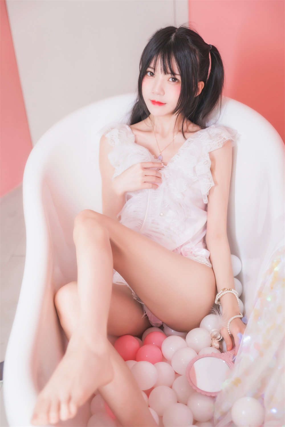 作品：桜桃喵 VOL.038 [57P] 冬眠系列-粉色浴缸预览图 3