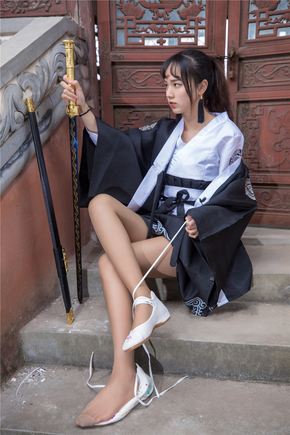 梦丝女神 视频.002 玥玥 女侠之剑（上）
