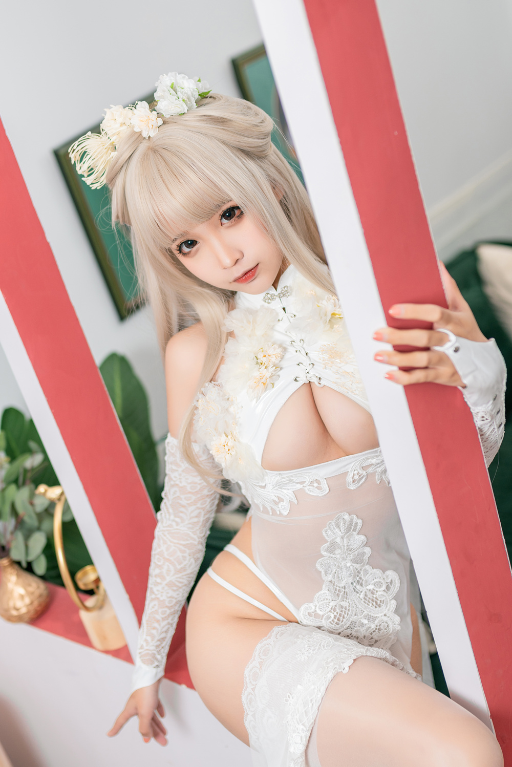 作品：蠢沫沫 真爱版 生日白旗袍预览图 3