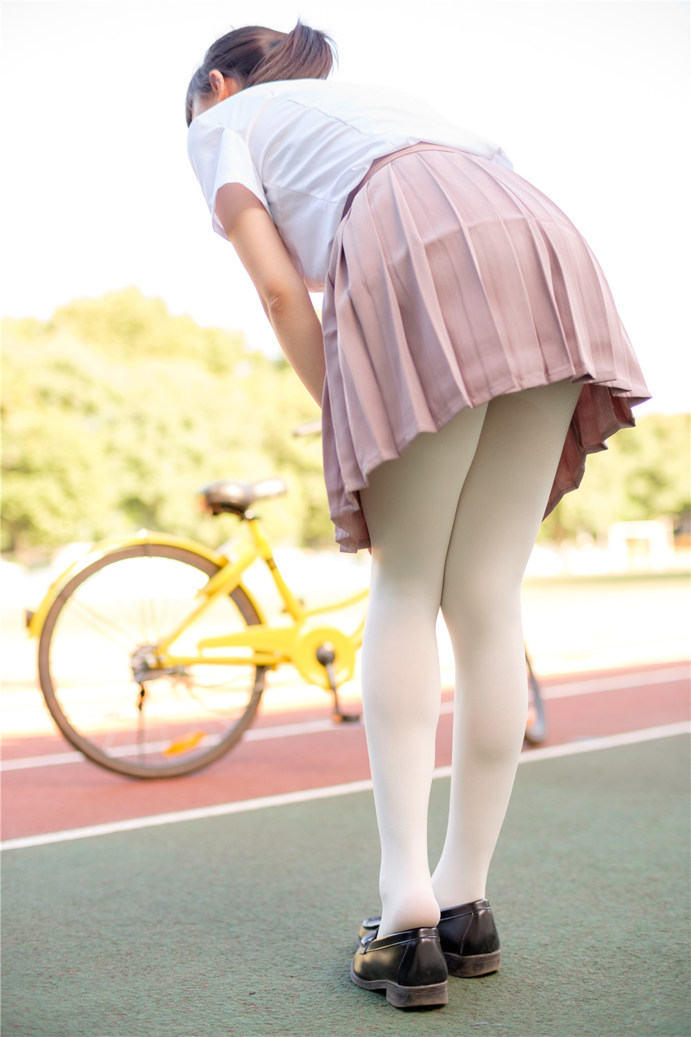 作品：森萝财团 R15-030预览图 2