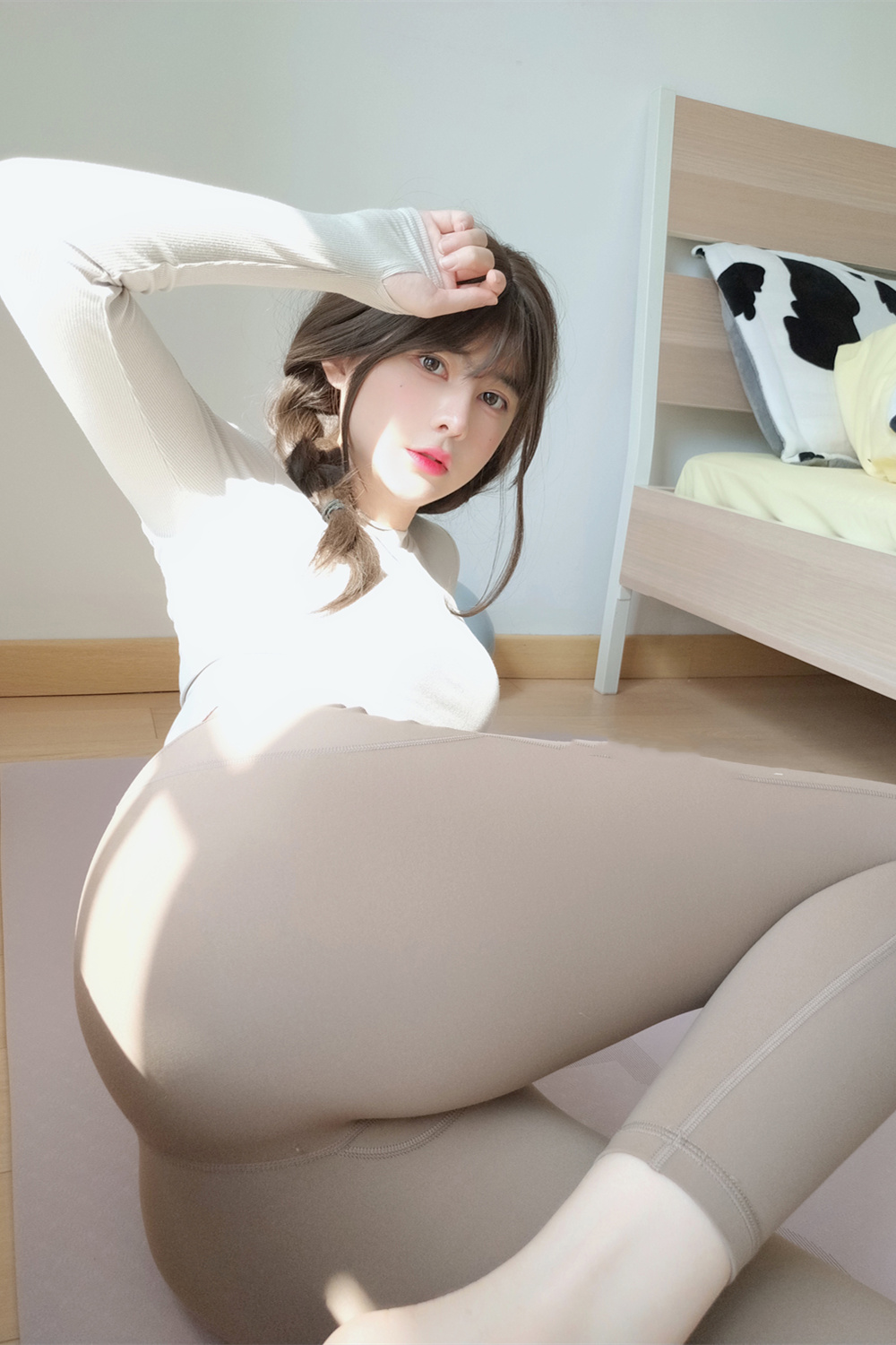 作品：眼酱大魔王w 瑜伽服预览图 3