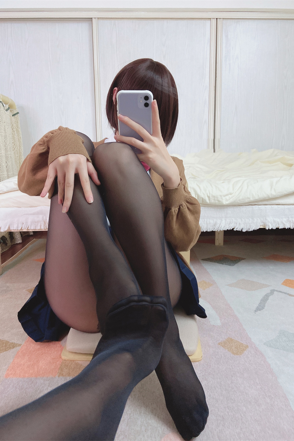 作品：眼酱大魔王w 黑丝制服预览图 2
