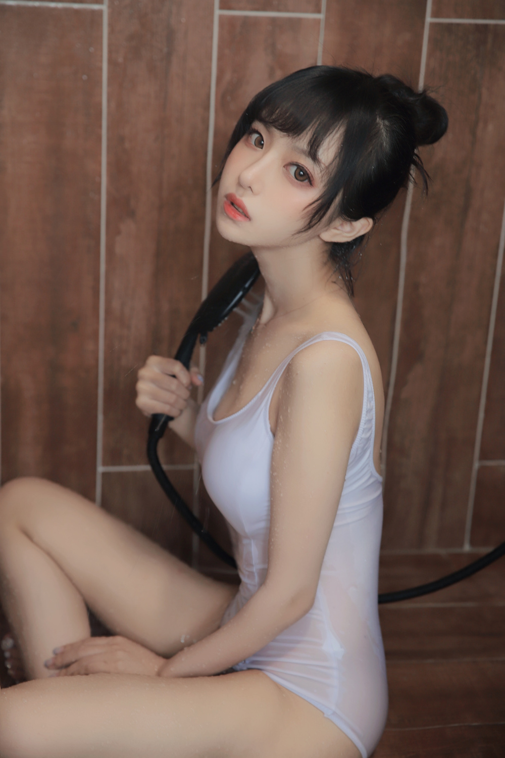Shika小鹿鹿 – 半透浴室