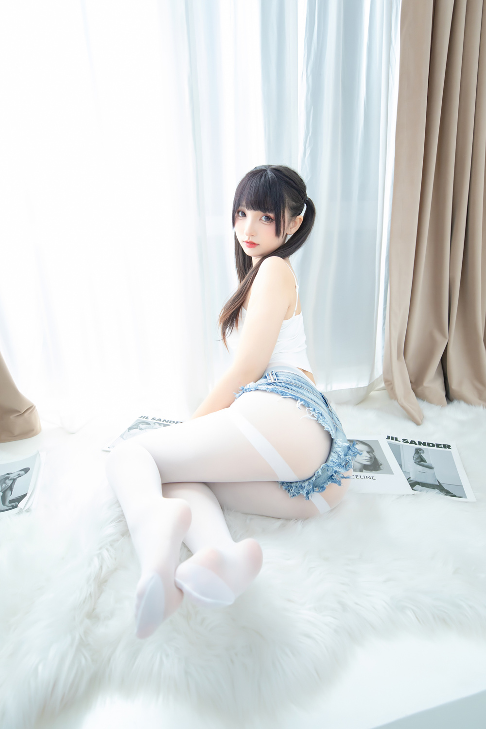 作品：神楽坂真冬-牛仔兔兔预览图 2