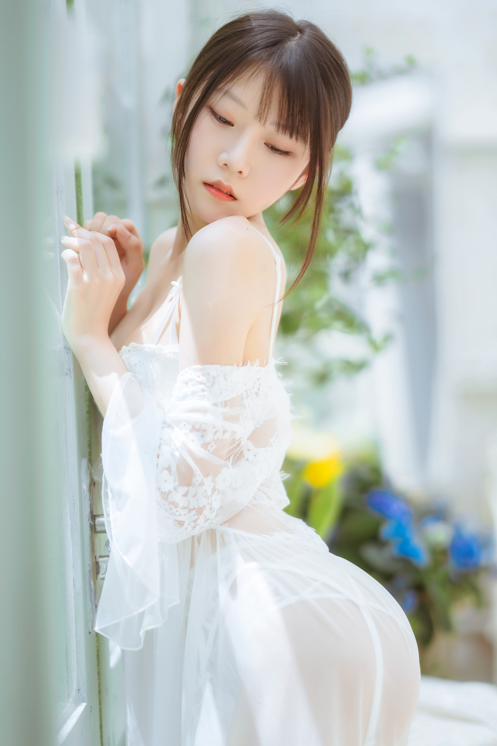 作品：香草喵露露 NO.015 玻璃房少女预览图 2
