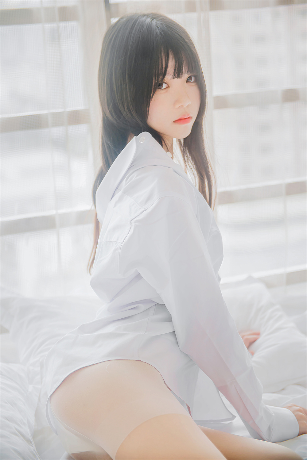 作品：桜桃喵 VOL.002 [49P] 白衬衫散发预览图 2